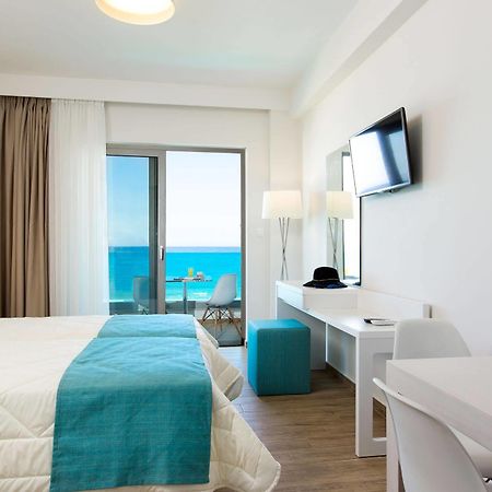 Golden Coast Seaside Apartments 레팀노 외부 사진