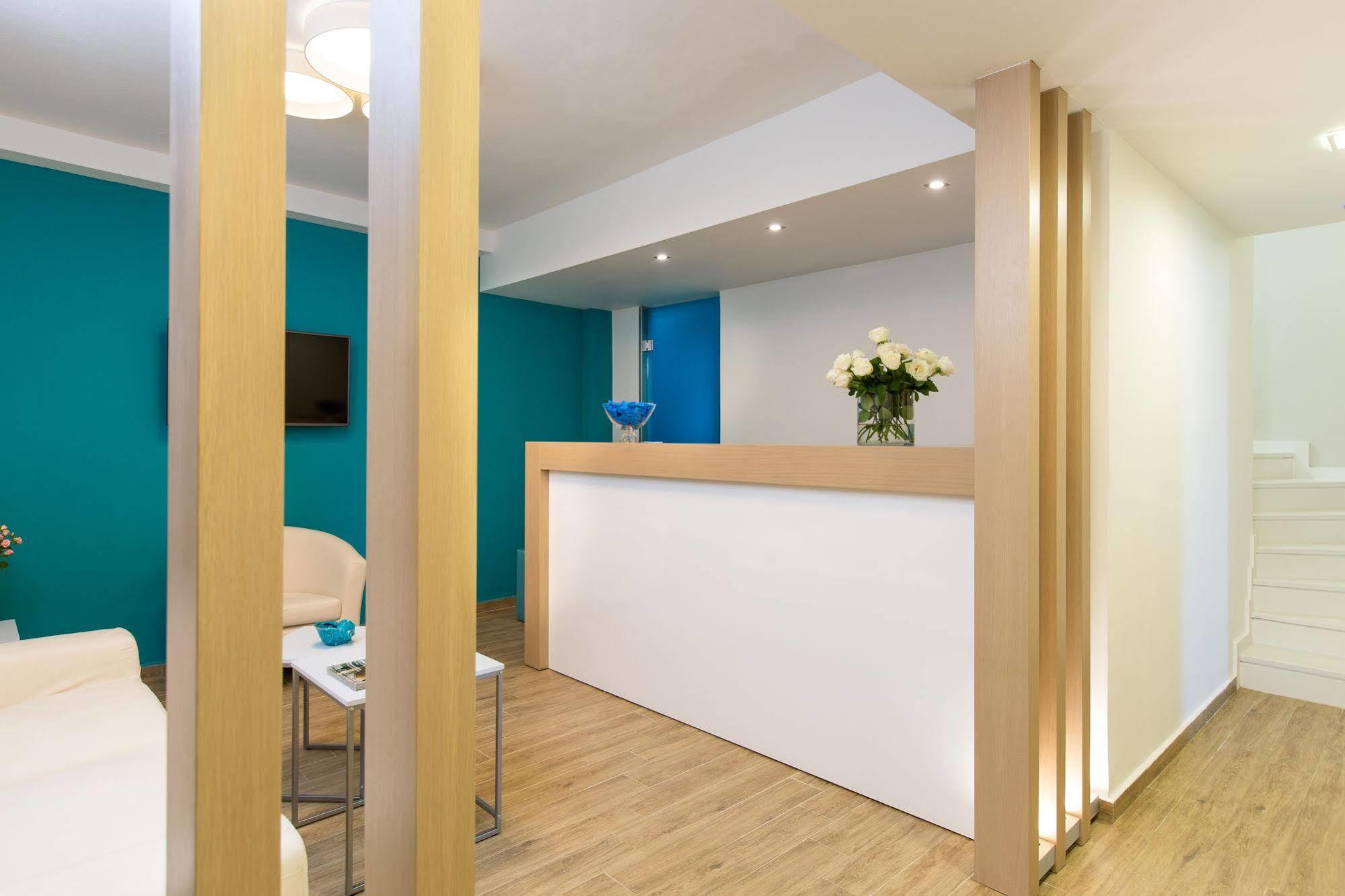Golden Coast Seaside Apartments 레팀노 외부 사진